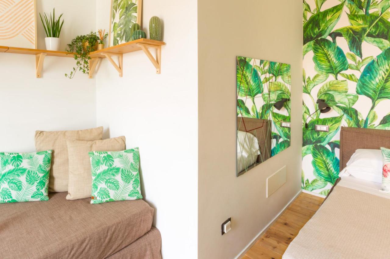 Duomo Views, Light, Jungle-Inspired Studio With Terrace Milan Exterior photo